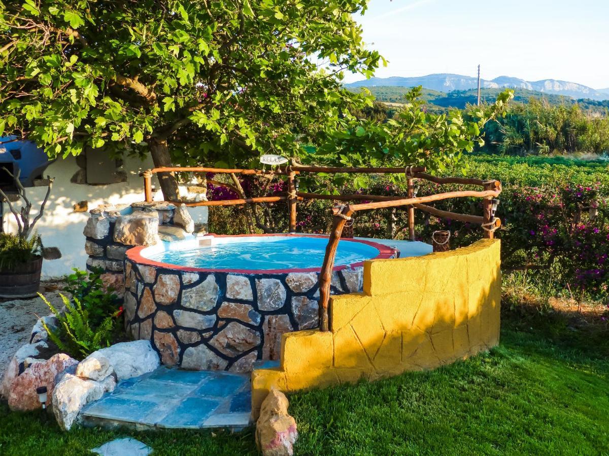 Villa Marqua Kalavarda Экстерьер фото